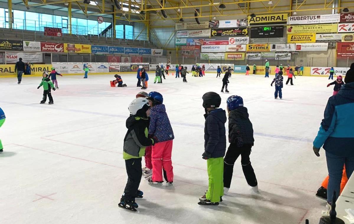 Camping Sportzentrum Zeltweg - A Silent Alternative المظهر الخارجي الصورة